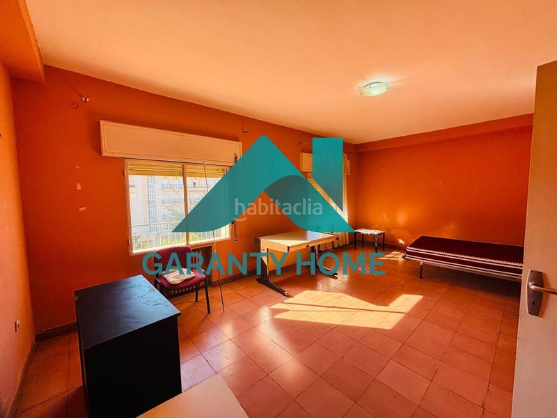 Foto bdccf44b-bf84-4af5-862f-f2c78e4d2f99. Etagenwohnung mit heizung in Centro Cáceres
