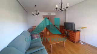 Lloguer Pis a Centro. Vivienda en alquiler en zona rodeo  cáceres