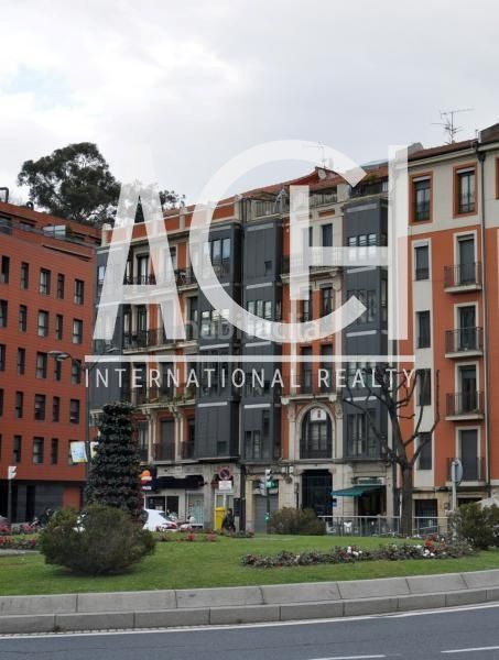 Foto da0fdfff-04ab-4e72-9f42-618a700fdcd8. Local comercial a Casco Viejo Bilbao