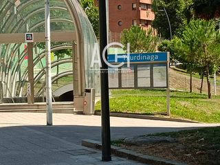 Location Appartement à Txurdinaga. Estudiantes, piso de 3 dormitorios y 2 baños