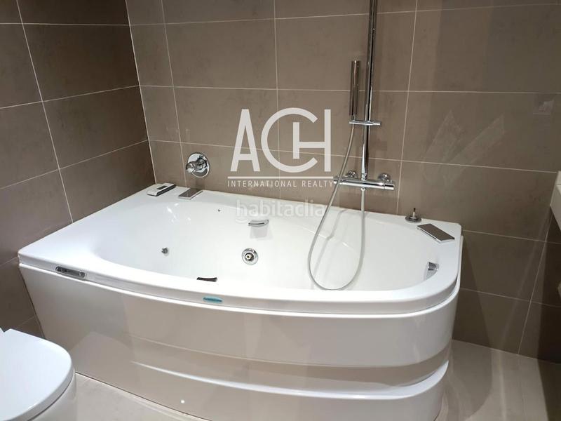 Foto 9c8e75d4-255c-49fb-9337-88a8a92a04c3. Alquiler piso  en el corazón del ensanche con terraza en Bilbao