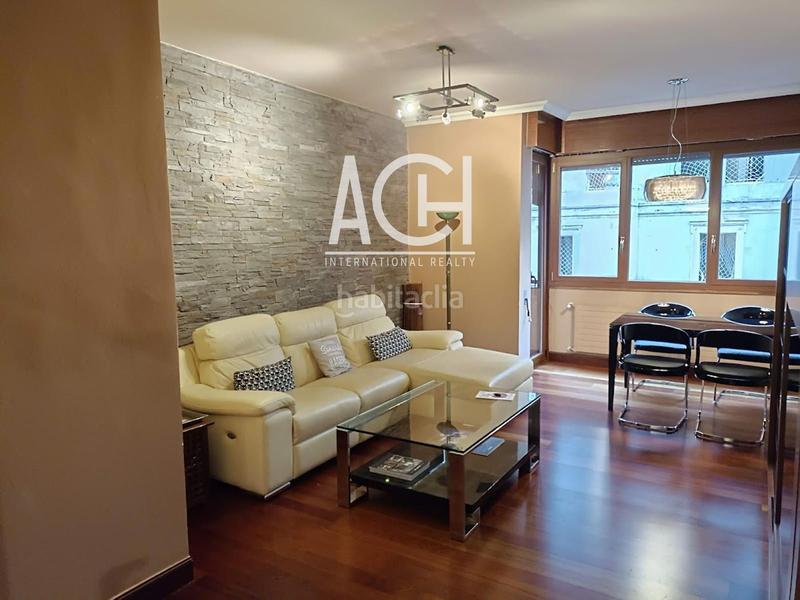 Foto b3d36f4c-b5ea-4703-830d-62d6104238bd. Alquiler piso  en el corazón del ensanche con terraza en Bilbao