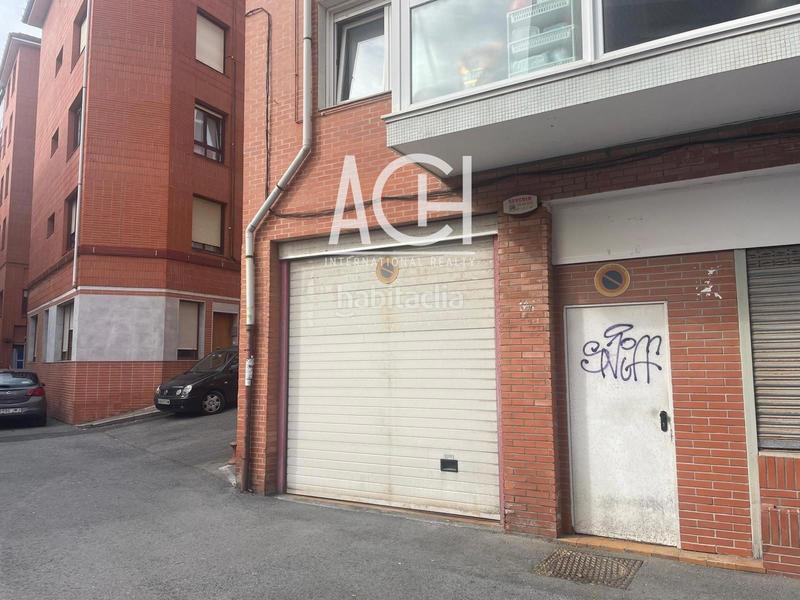 Foto f3b441ff-6cbd-4f26-9146-9392d3720a65. Parking voiture dans Villamonte Getxo