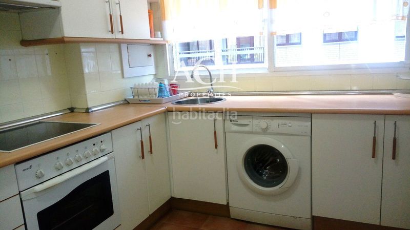 Foto 7be2a634-2830-437f-b6aa-6e5f18c3a52f. Rent flat with heating in Ametzola Bilbao
