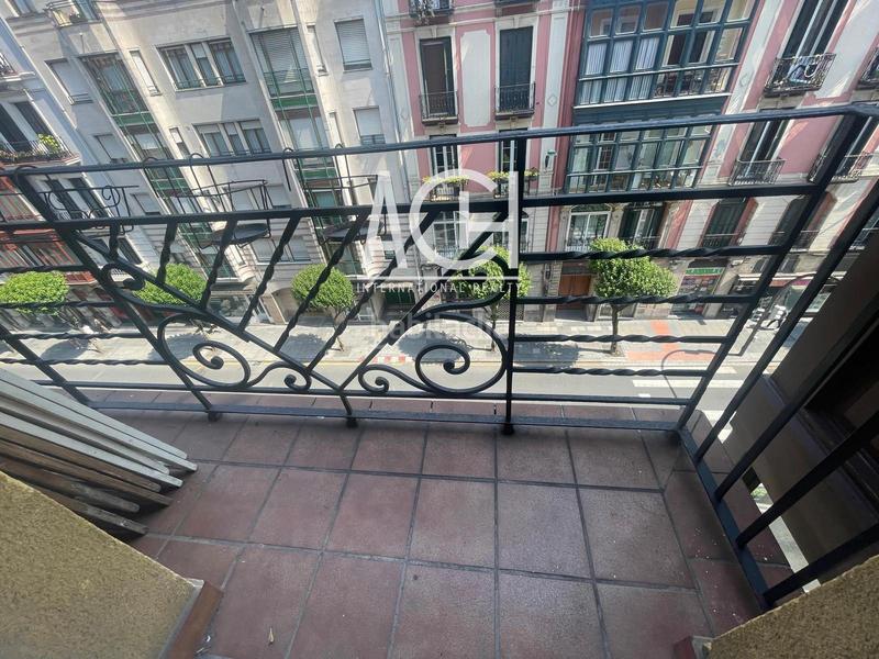 Foto 9c8b14da-614d-4962-8977-e3974faf2b2f. Appartamento con riscaldamento in Zabalburu Bilbao