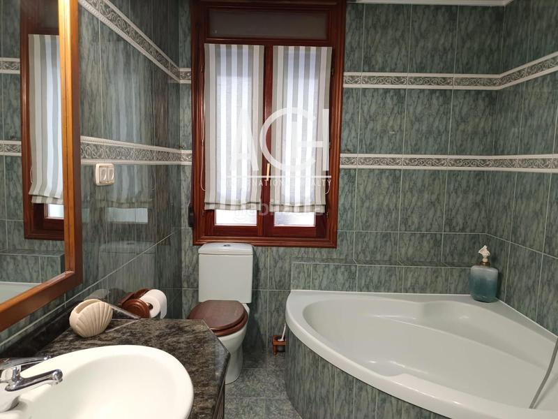 Foto d096bd52-2e09-44bc-aa40-a896eb82c642. Pis amb calefacció a Las Arenas Getxo