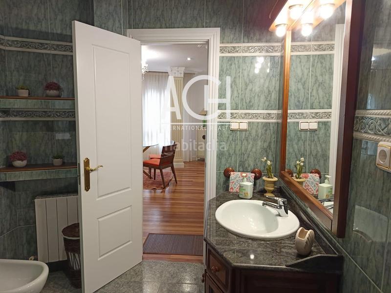 Foto e53c834a-304d-4380-997f-f24a852f5bd2. Pis amb calefacció a Las Arenas Getxo