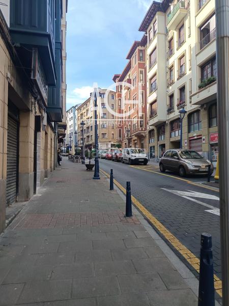 Foto 3981b8ca-9ba2-4b39-b7aa-207eab51c40c. Alquiler local comercial  en zona Centro en Portugalete