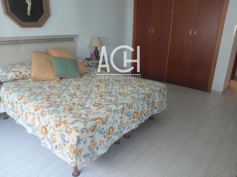 Foto 334d25c7-cf66-4787-9983-22d9716f2c2e. Pis amb calefacció aparcament piscina a puerto de Estepona Estepona