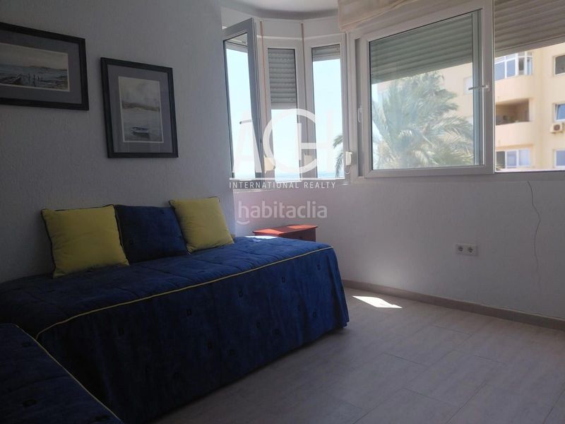 Foto 4cefdd6d-4990-4d58-8d96-c2e9846d6568. Pis amb calefacció aparcament piscina a puerto de Estepona Estepona