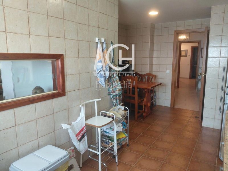 Foto 8fd13e9a-40ef-4d12-af13-b435eb97a4ae. Pis amb calefacció aparcament piscina a puerto de Estepona Estepona