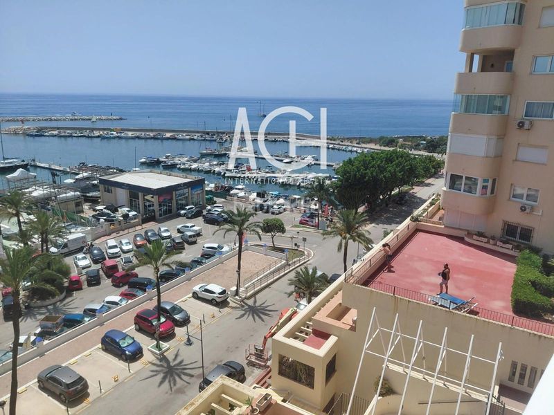 Foto e3fa322e-ff37-4301-9301-b6b2823d0b83. Pis amb calefacció aparcament piscina a puerto de Estepona Estepona