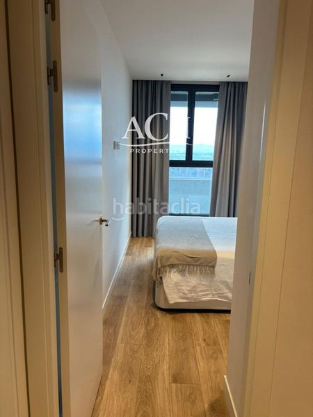 Foto be196562-d4bf-4302-ba87-78330755af48. Rent flat with parking pool in Valdeacederas Madrid