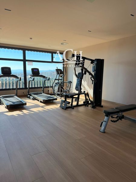 Foto c0c81f85-5850-45b4-88cf-4e71ea958122. Rent flat with parking pool in Valdeacederas Madrid