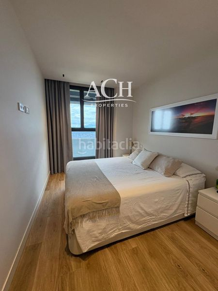 Foto fcf34bd4-f27a-47d6-8424-7bd7a457e04f. Rent flat with parking pool in Valdeacederas Madrid