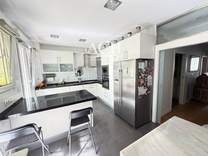 Foto 870fb92f-597b-4883-beed-c6a8029899f6. Appartamento con riscaldamento in Zona Indautxu Bilbao