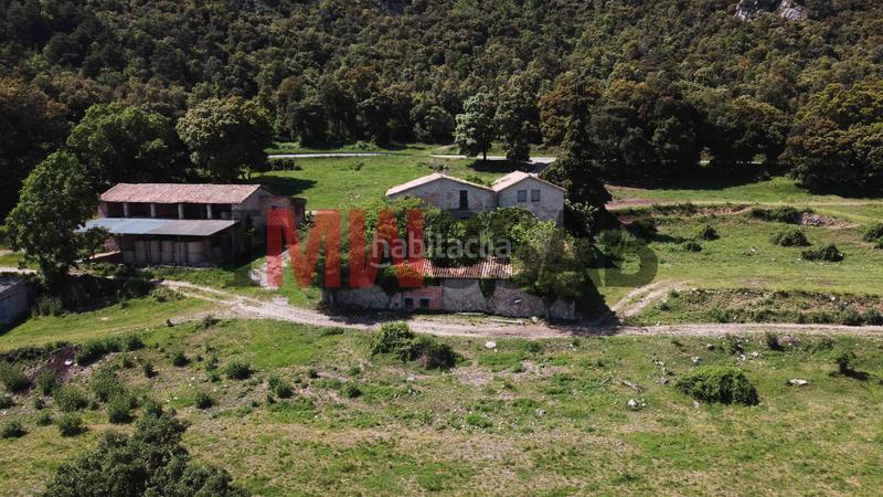 Foto 1bf82b2e-4f97-4ab9-91cf-940b2fb9a157. Masía finca rústica en venta – mas garreta en Berga