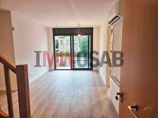 Duplex in Prats de Lluçanès. Dúplex de obra nueva de 139 m² con terraza y ascensor en el cent