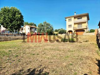 Terreno residencial en Prats de Llu�an�s. Terreno urbano de 384 m� seg�n catastro en prats de llu�an�s