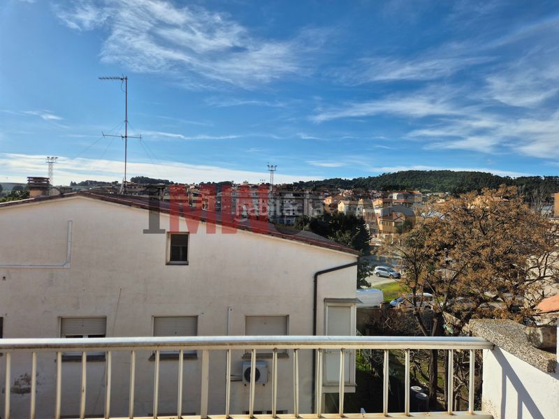 Foto 4820b3b7-e3d7-4967-ab0d-d0c6c0944932. Apartament a passeig ramon vall 11 a Navàs