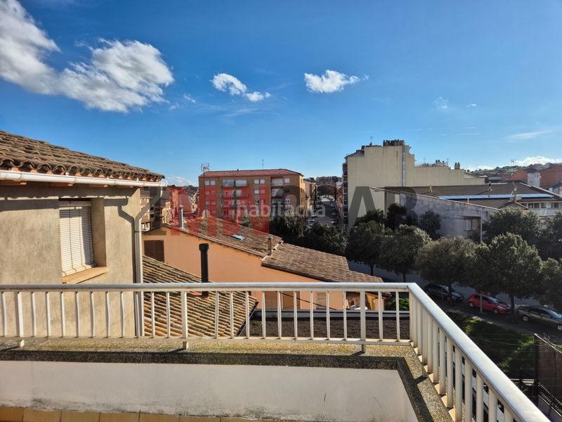 Foto c6b0fa55-9ec2-4804-a413-ba5cbff4f576. Apartament a passeig ramon vall 11 a Navàs