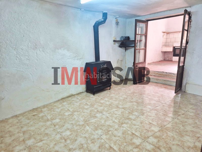 Foto 047b9e8c-e6bb-497c-9646-440785b9df99. Casa adossada a Prats de Lluçanès