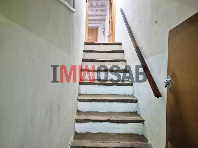 Foto 998ab2e2-1a02-484b-8821-4041592590e6. Casa adossada a Prats de Lluçanès
