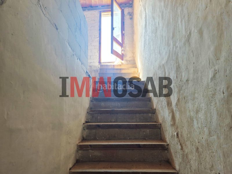 Foto bfd2a5f0-cc84-4b0f-b1c7-b227ba351f0b. Casa adossada a Prats de Lluçanès