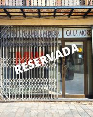 Casa adossada  Carrer major. Casa unifamiliar para reformar a tu gusto en el centro de prats