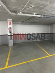 Affitto Posto auto in Caputxins-Ambulatori. Plaza de aparcamiento en alquiler en vic