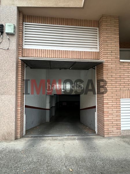 Foto b6c91189-c7e1-4393-ad12-b4621e6166eb. Lloguer aparcament cotxe a Caputxins-Ambulatori Vic