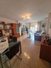 Flat in Santa Catalina. Piso con 4 habitaciones amueblado con ascensor y aire acondicion