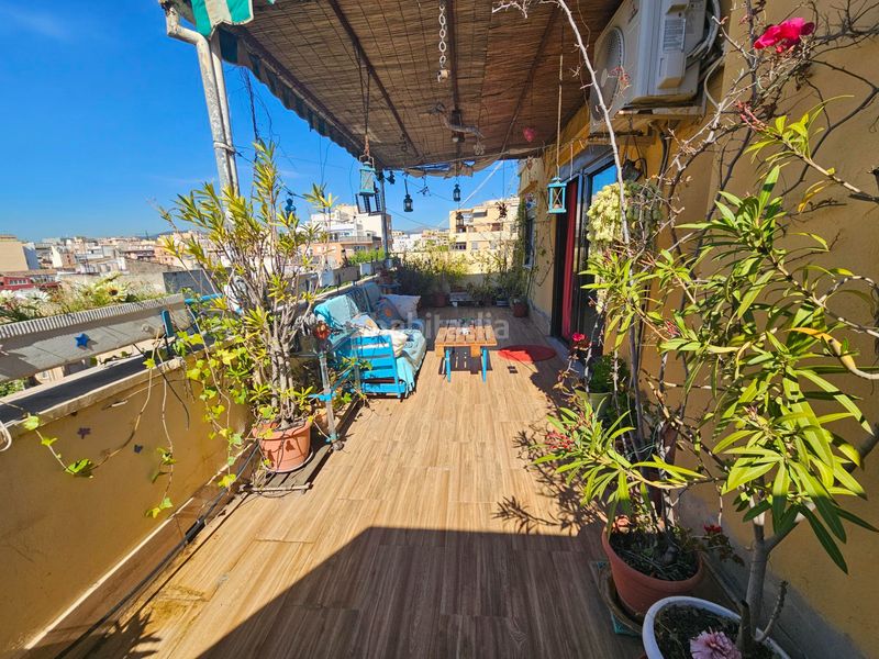 Foto 03599dbc-690d-4d35-93bb-85da9f0c6221. Àtic amb xemeneia a Pere Garau Palma de Mallorca