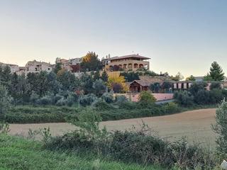 Xalet en Arnes. Arns- casa con espectaculares vistas