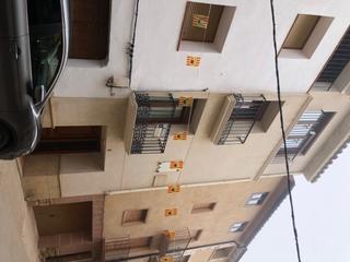 Casa aparellada a Torrecilla de Alcañiz. Torrecilla de alcañiz.- casa de cuatro plantas en ubicación priv