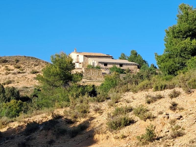 Foto a34fe1b1-223d-48c6-be17-f9f21a665edf. Finca rústica a Valderrobres