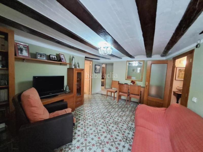 Foto 455221b7-396c-4aa6-a8f3-71a9d678b230. Casa aparellada amb xemeneia a Peñarroya de Tastavins