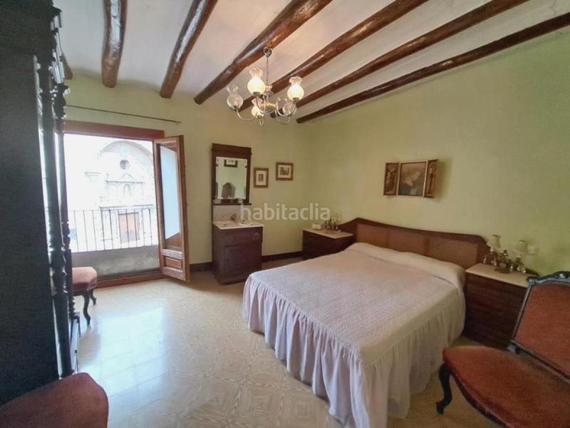 Foto ce05a3cf-cd3d-4340-b3f9-07c376d7f9d8. Casa aparellada amb xemeneia a Peñarroya de Tastavins