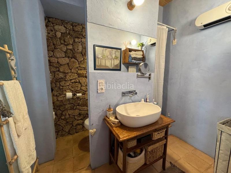 Foto 0f8a4826-afb1-4518-adc5-3c6176bdde60. Casa  de piedra con terraza en Beceite