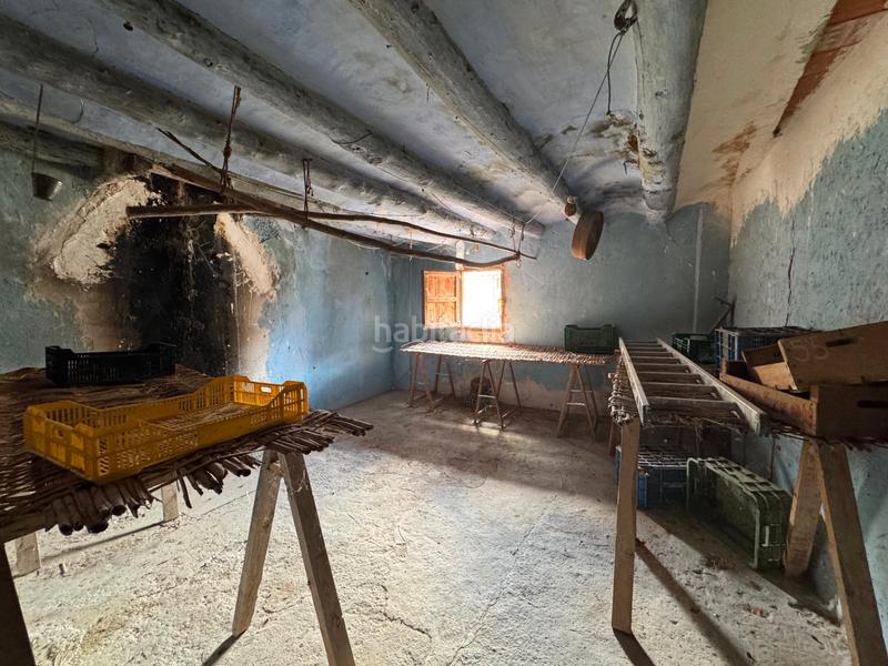 Foto 4f285cf7-acda-4136-bfa7-719126d4eb40. Casa bifamiliare con parcheggio in Ráfales