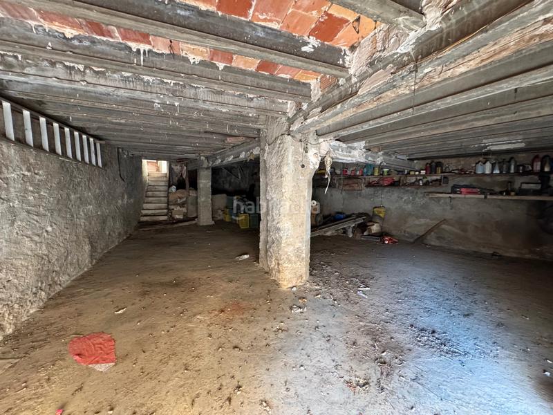 Foto 52605f6b-09f7-4d0b-9ed6-9e60b7f56015. Casa bifamiliare con parcheggio in Ráfales