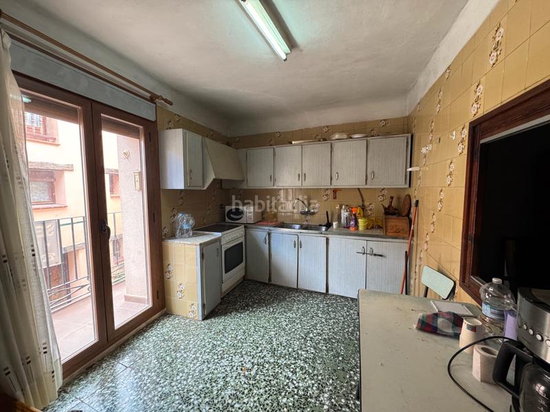 Foto 5967e8f7-fc65-4def-853b-eacd1fea8c18. Casa bifamiliare con parcheggio in Ráfales