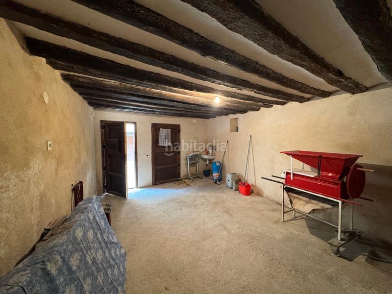 Foto 606ba321-5f5f-4a5e-af88-858a4091c09b. Casa bifamiliare con parcheggio in Ráfales