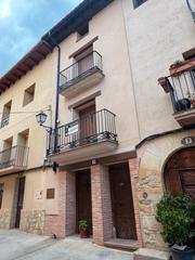 Casa aparellada en Rfales. Rfales.- casa grande con acceso por dos calles