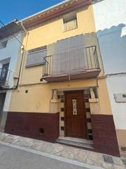 Casa aparellada en Mas de las Matas. Ms de las matas.- casa reformada con garaje y terraza