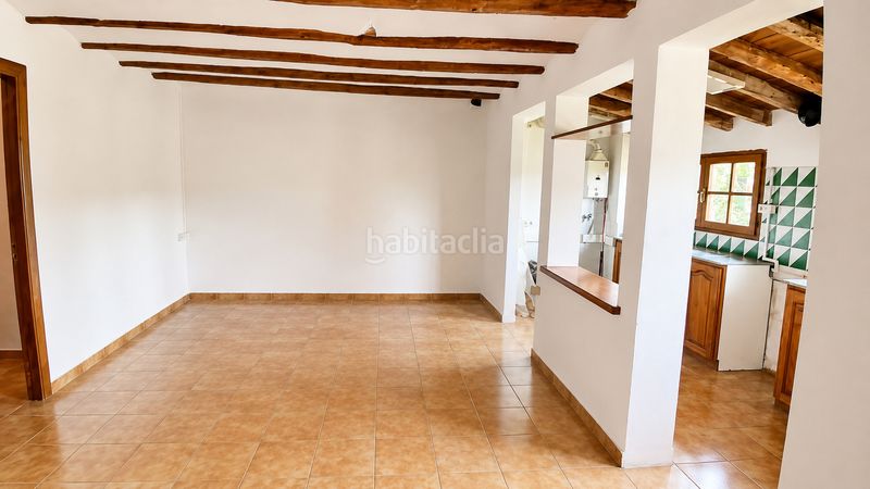 Foto 416539d8-6e81-411d-839c-0e8e08ca7be5. Casa aparellada amb calefacció a Valderrobres