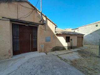 Maison jumelée  Avenida cortes de aragón. Valderrobres - casa céntrica en planta baja con garaje