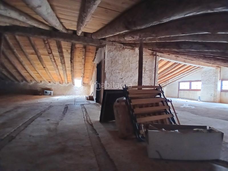 Foto 28a5a764-3930-4832-bcf3-2390a156fabd. Àtic a avenida hispanidad 7 a Valderrobres