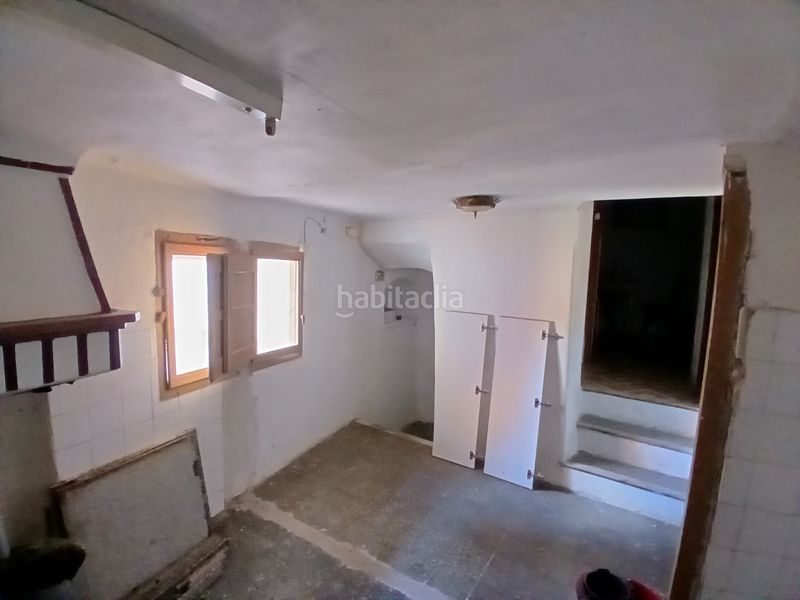 Foto 29cd7d8d-f532-4c91-856f-466175926fa3. Casa pareada en calle la iglesia 18 casa de pueblo en Ginebrosa (La)