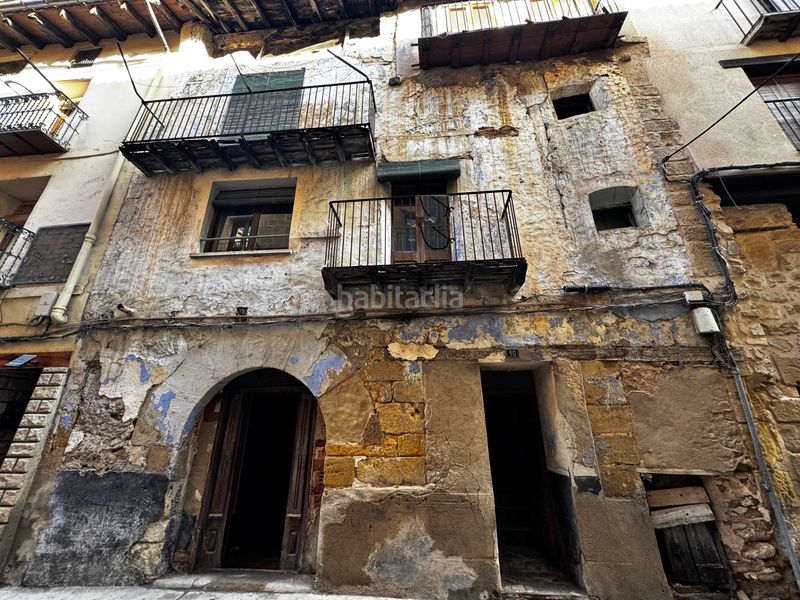 Foto 16da0a3a-c037-4291-826b-6aa44034fe01. Casa pareada en calle la paz 10 casa en el casco antiguo en Valderrobres